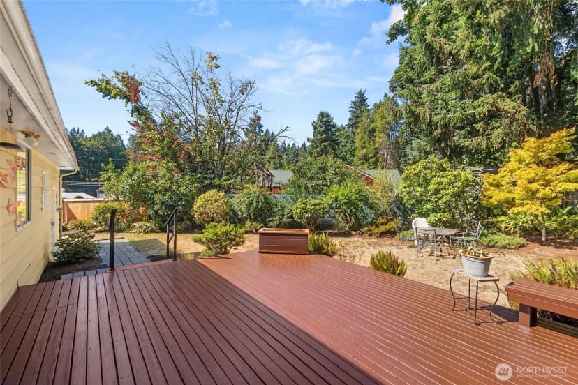 Property photo for 18521 36th Place Ne, Lake Forest Park photo 31