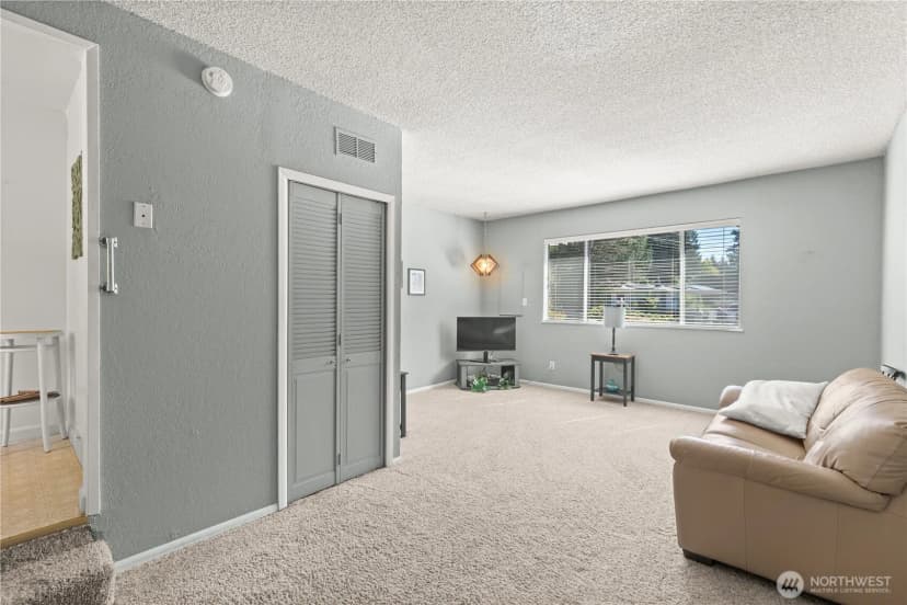 Property photo for 18521 36th Place Ne, Lake Forest Park photo 25