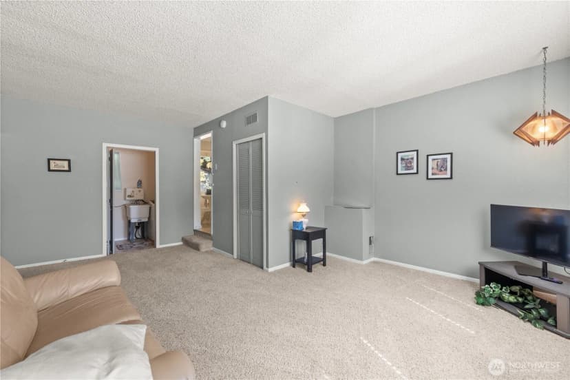 Property photo for 18521 36th Place Ne, Lake Forest Park photo 29
