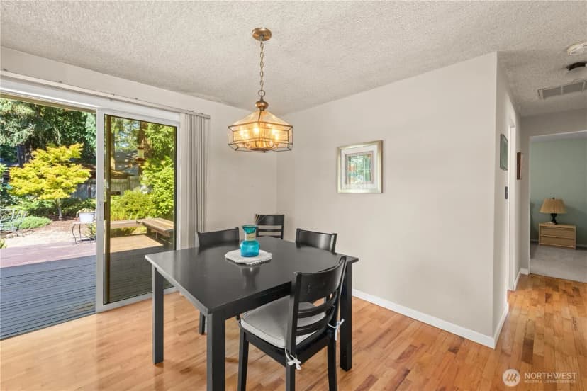 Property photo for 18521 36th Place Ne, Lake Forest Park photo 8