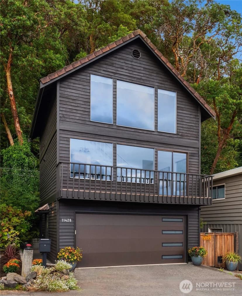 Property photo for 11428 Arroyo Beach Place Sw, Seattle photo 24
