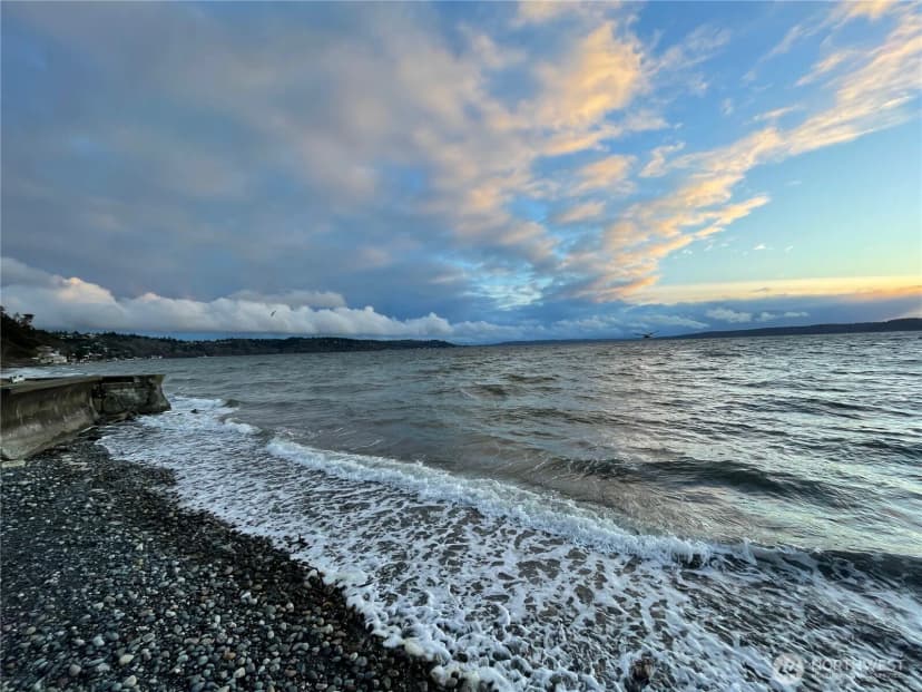 Property photo for 11428 Arroyo Beach Place Sw, Seattle photo 22