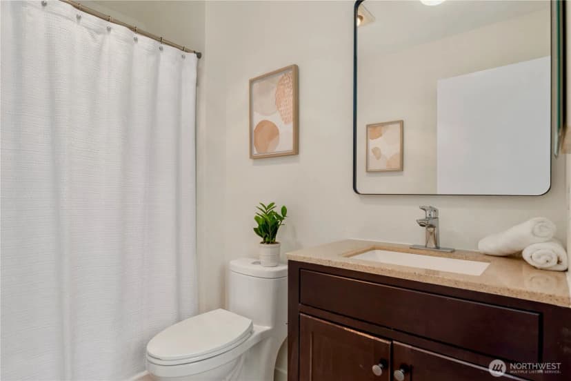 Property photo for 11428 Arroyo Beach Place Sw, Seattle photo 15