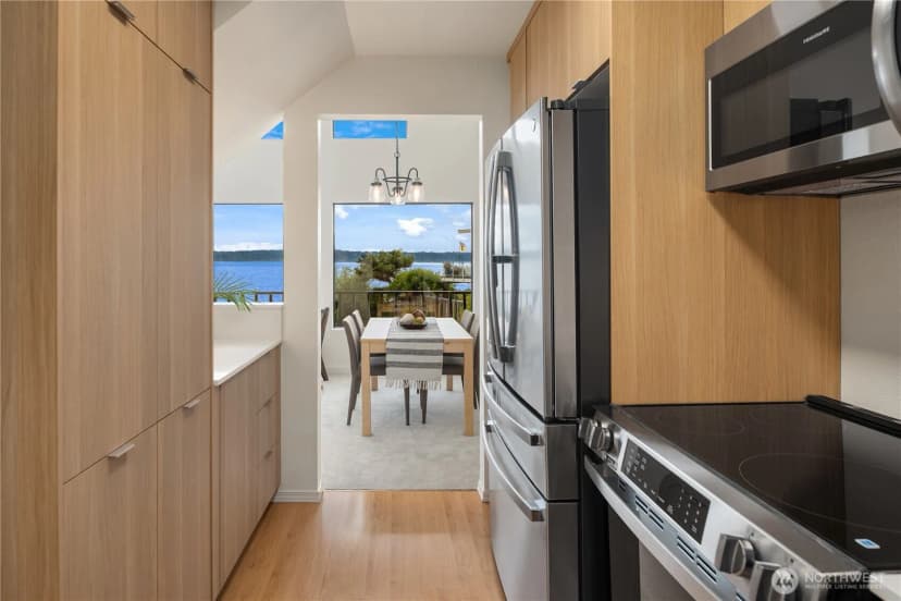 Property photo for 11428 Arroyo Beach Place Sw, Seattle photo 10
