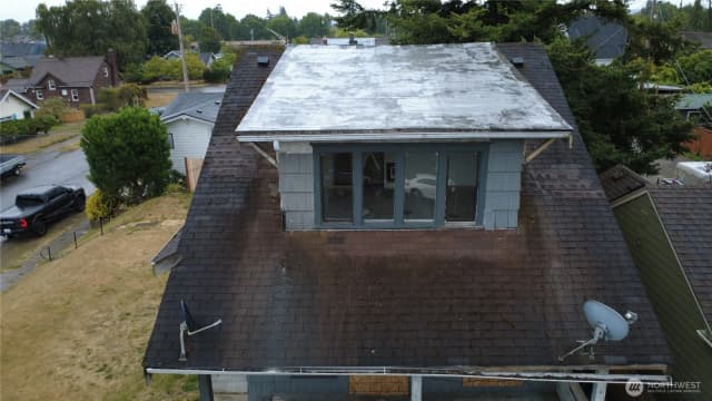 Property photo for 1703 Oakes, Everett photo 3