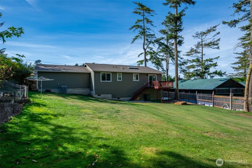 Property photo for 2348 Happy Lane, Oak Harbor photo 3