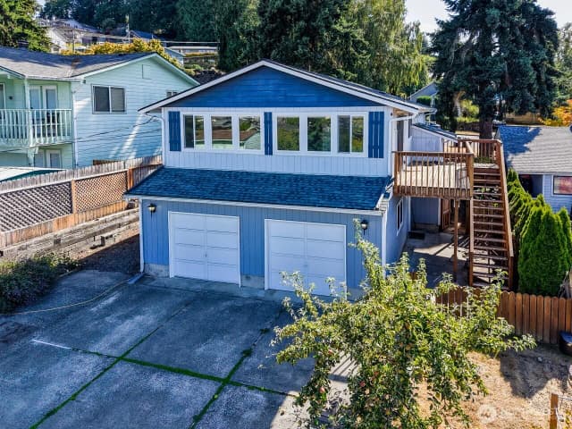 Property photo for 1127 E 6th Street, Port Angeles
