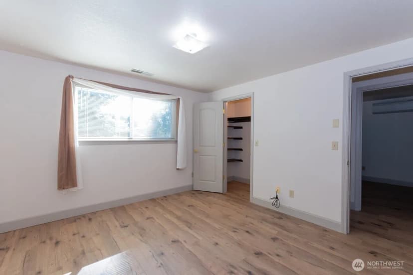 Property photo for 1127 E 6th Street, Port Angeles photo 21