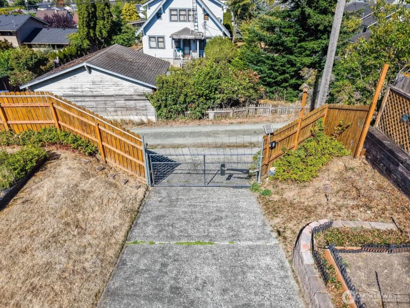 Property photo for 1127 E 6th Street, Port Angeles photo 6