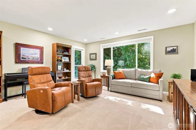Property photo for 3975 Providence Point Drive Se #2140, Issaquah photo 5