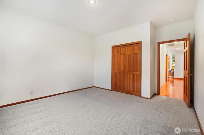 Property photo for 17522 Se 186th Way, Renton photo 16
