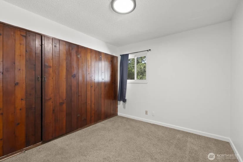 Property photo for 9701 Hipkins Road Sw, Lakewood photo 13