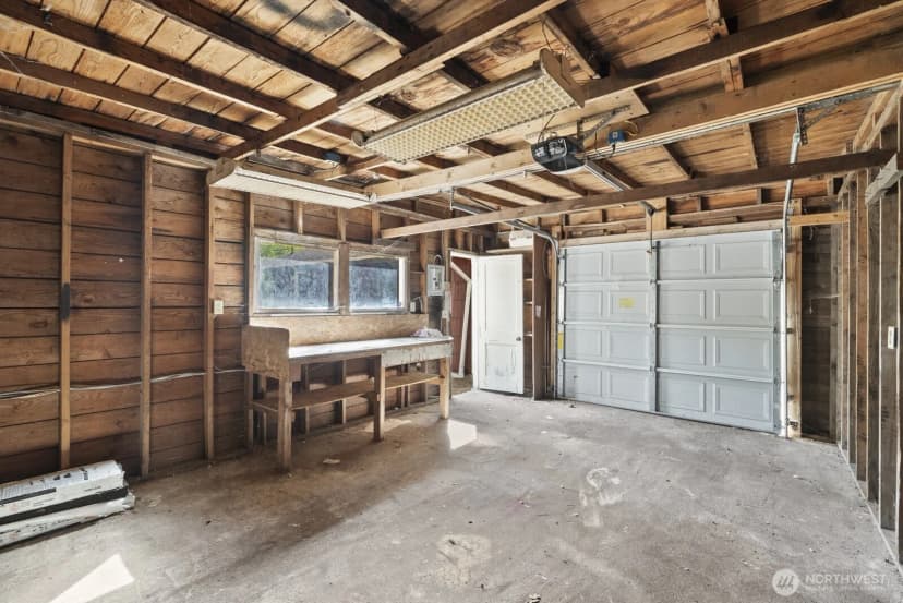 Property photo for 9701 Hipkins Road Sw, Lakewood photo 18