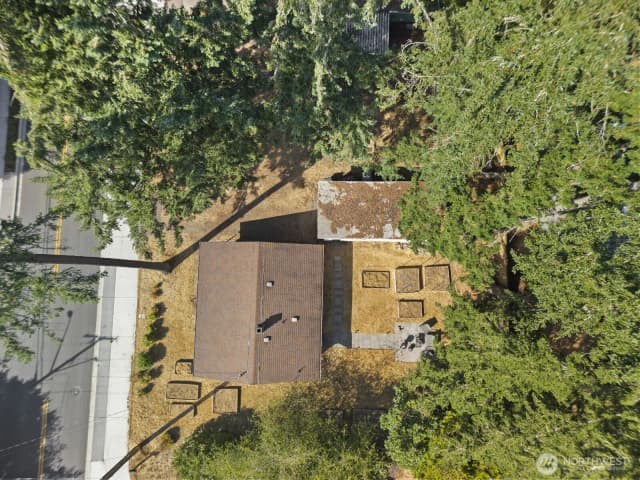 Property photo for 9701 Hipkins Road Sw, Lakewood photo 2