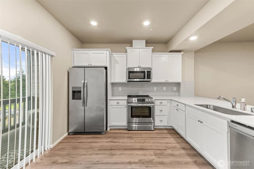 Property photo for 17537 110th Avenue E #d, Puyallup photo 6