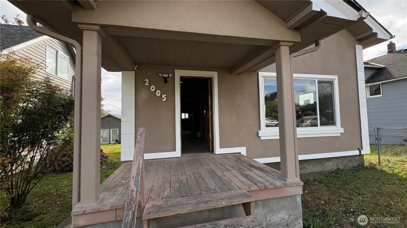 Property photo for 2005 Rockefeller, Everett photo 4