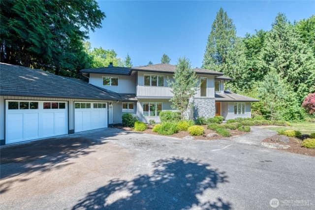 Property photo for 14129 229th Drive Se, Issaquah photo 3