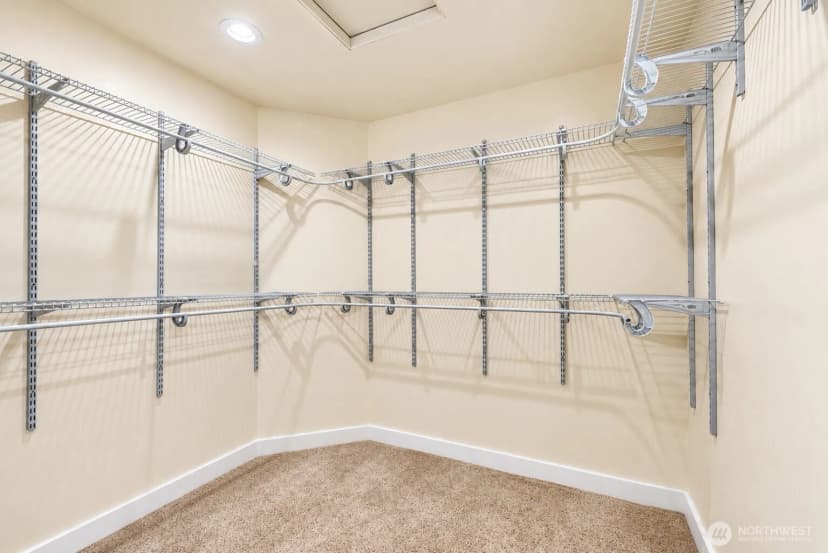 Property photo for 14129 229th Drive Se, Issaquah photo 33