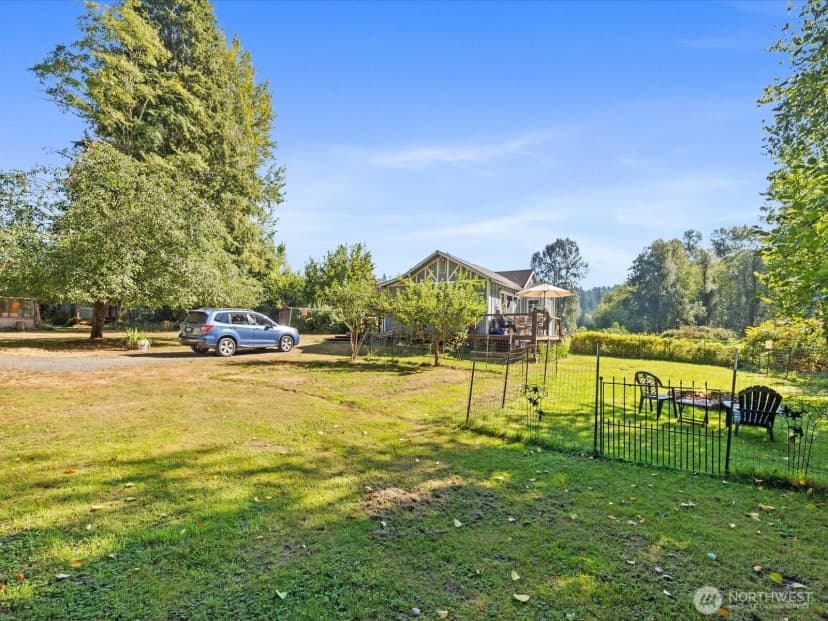 Property photo for 20016 Menzel Lake Road, Granite Falls photo 20