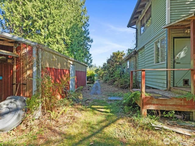 Property photo for 20016 Menzel Lake Road, Granite Falls photo 3