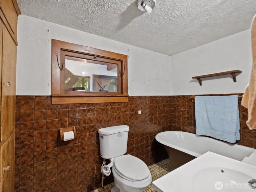 Property photo for 20016 Menzel Lake Road, Granite Falls photo 11