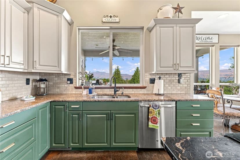 Property photo for 1506 Anton, Wenatchee photo 12