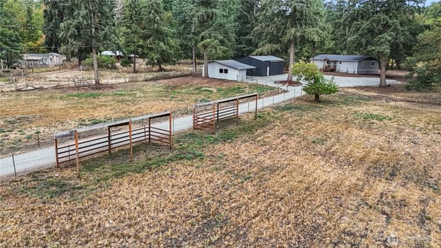 Property photo for 15841 Bald Hill Road Se, Yelm photo 3