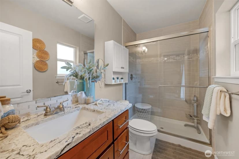 Property photo for 14609 20th Avenue Ne #2, Shoreline photo 28