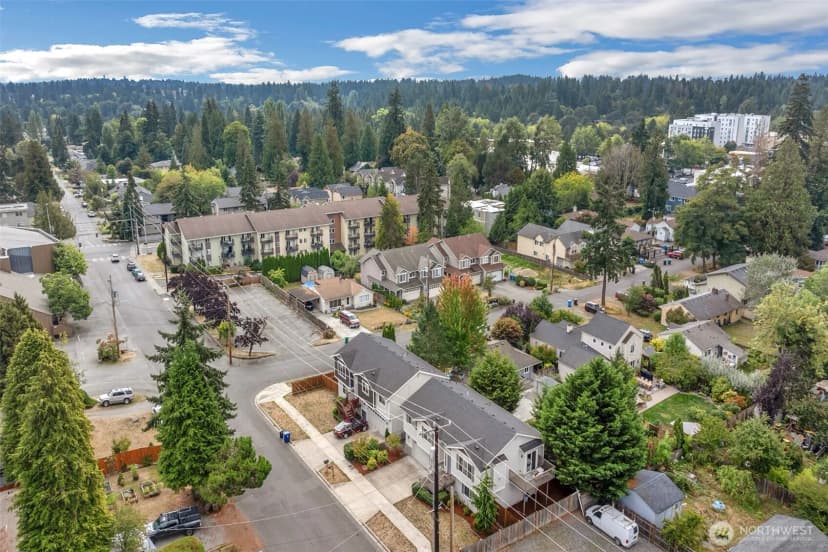 Property photo for 14609 20th Avenue Ne #2, Shoreline photo 34