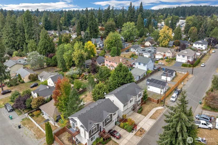Property photo for 14609 20th Avenue Ne #2, Shoreline photo 33