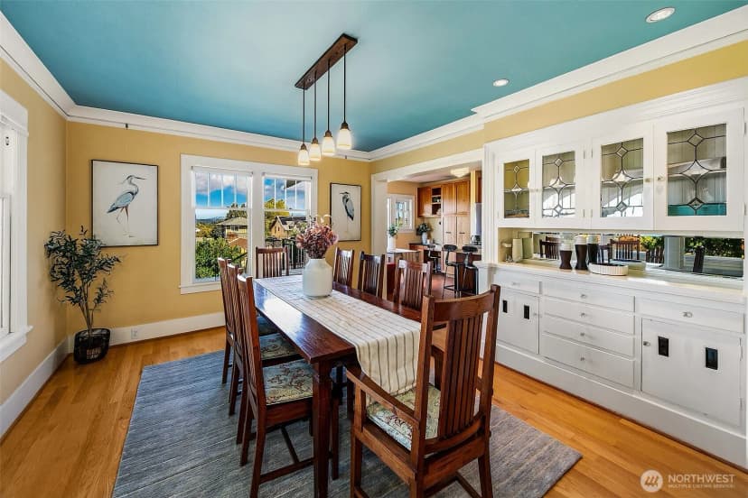 Property photo for 2502 18th Avenue S, Seattle photo 6