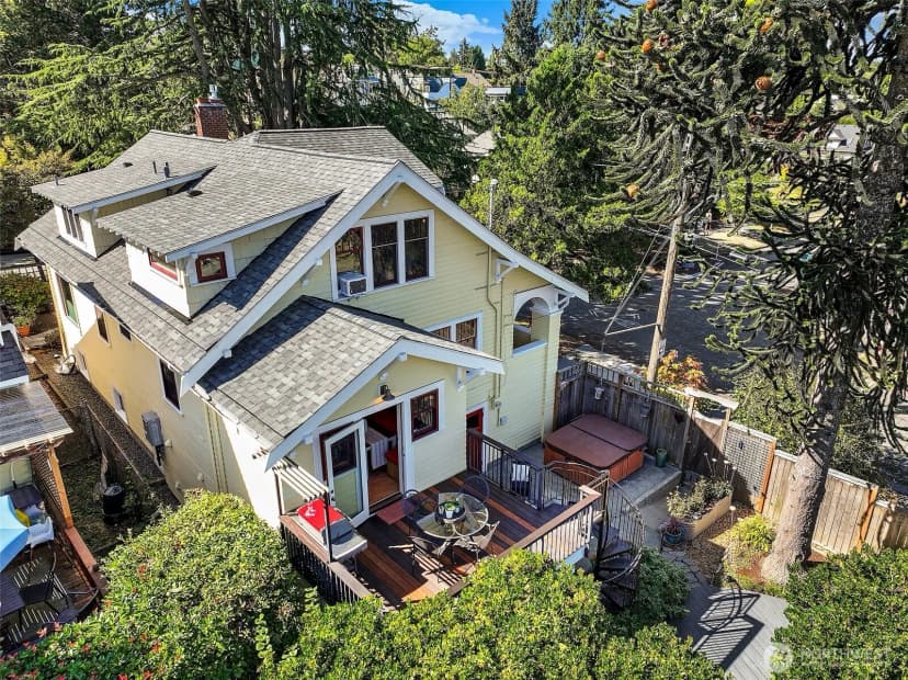 Property photo for 2502 18th Avenue S, Seattle photo 33
