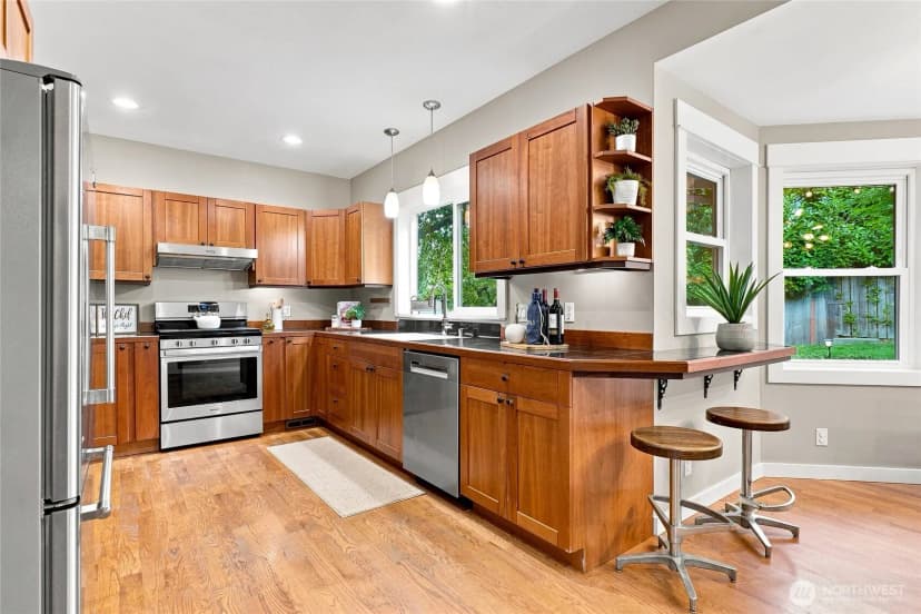 Property photo for 2110 N 86th Street, Seattle photo 9