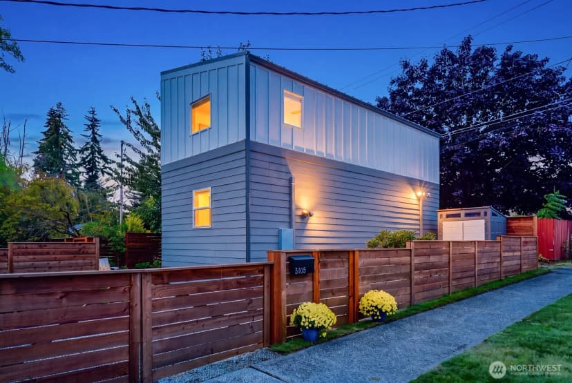 Property photo for 3105 Sw Elmgrove Street, Seattle photo 2