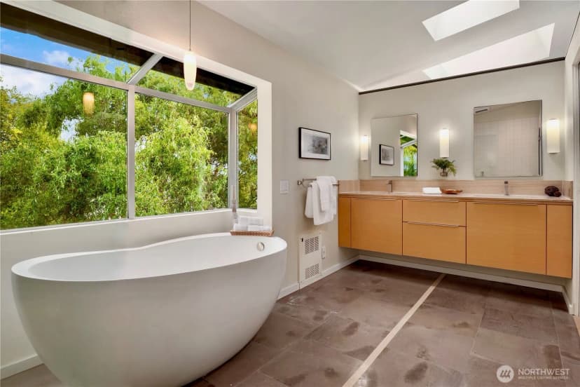 Property photo for 11441 Arroyo Beach Place Sw, Seattle photo 29