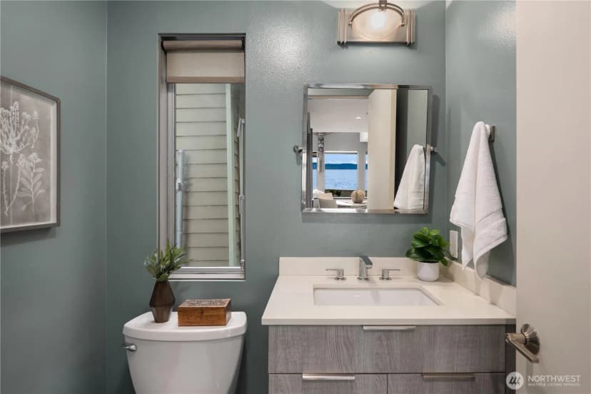 Property photo for 11441 Arroyo Beach Place Sw, Seattle photo 15