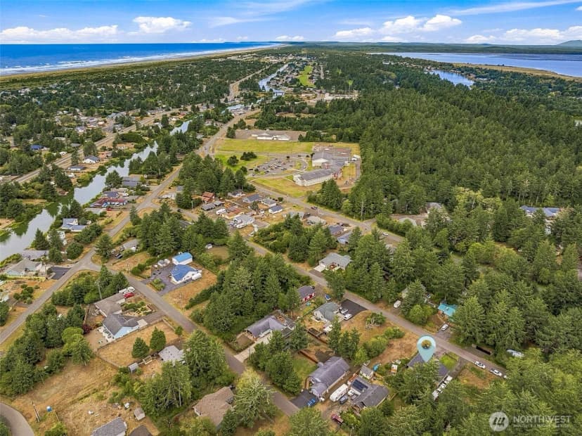 Property photo for 409 Snahapish Avenue Se, Ocean Shores photo 23