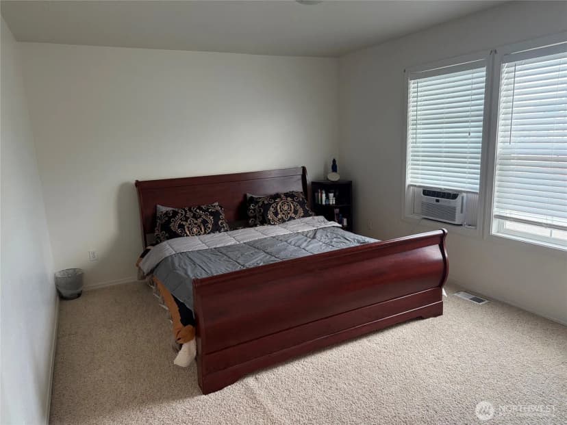 Property photo for 12509 Th Se 299 Place Se, Auburn photo 3