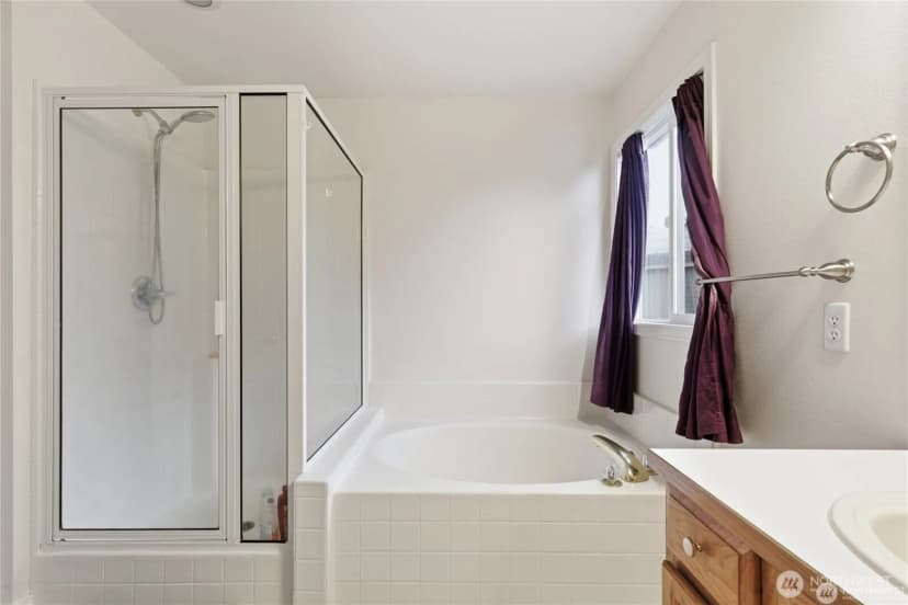 Property photo for 12509 Th Se 299 Place Se, Auburn photo 11