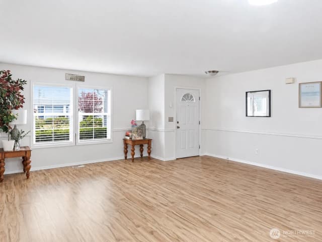 Property photo for 12509 Th Se 299 Place Se, Auburn photo 4