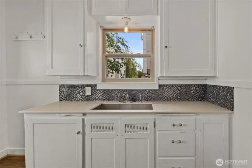 Property photo for 6620 Carleton Avenue S, Seattle photo 15