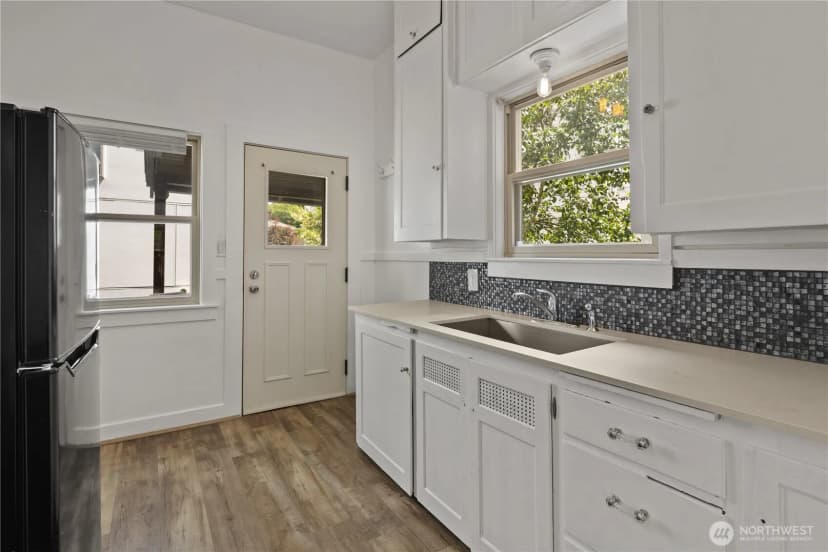 Property photo for 6620 Carleton Avenue S, Seattle photo 14