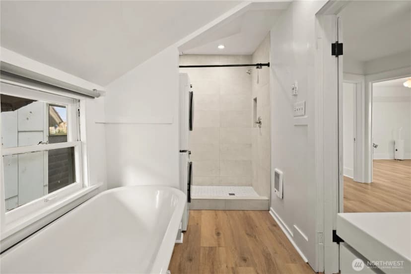 Property photo for 6620 Carleton Avenue S, Seattle photo 10