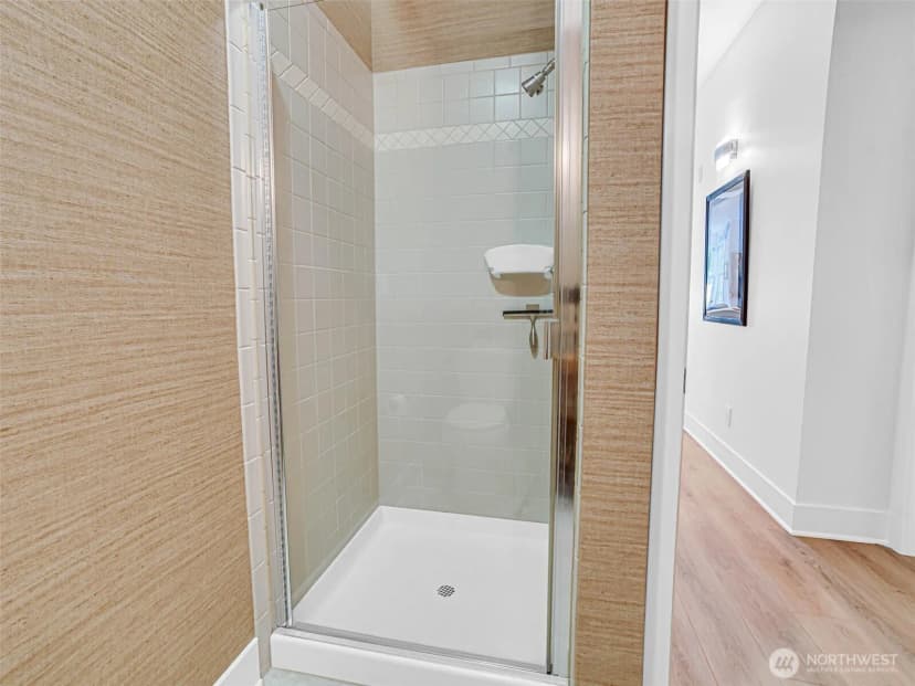 Property photo for 10045 Ne 1st Street #124, Bellevue photo 22