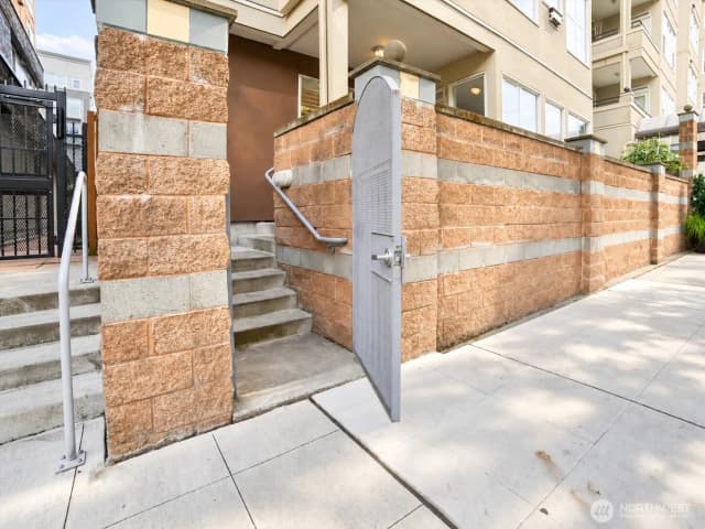 Property photo for 10045 Ne 1st Street #124, Bellevue photo 3