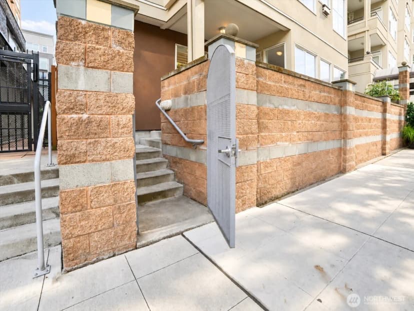 Property photo for 10045 Ne 1st Street #124, Bellevue photo 3