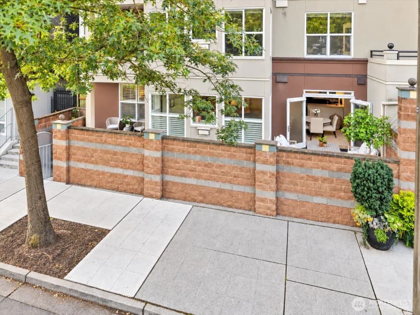 Property photo for 10045 Ne 1st Street #124, Bellevue