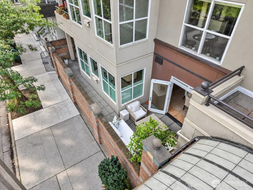 Property photo for 10045 Ne 1st Street #124, Bellevue photo 27