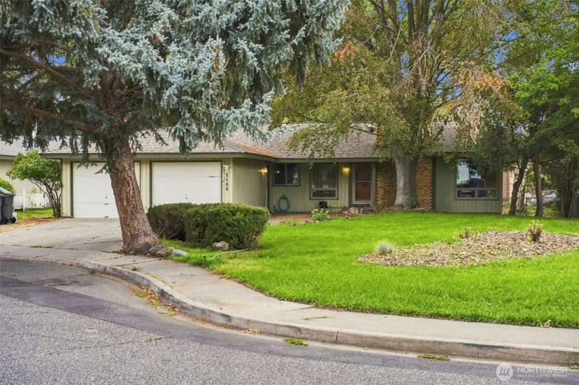 Property photo for 2109 Briarwood Court, Richland