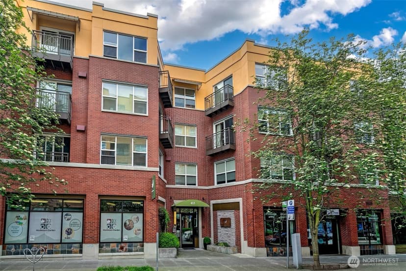 Property photo for 413 Ne 70th Street #301, Seattle photo 2
